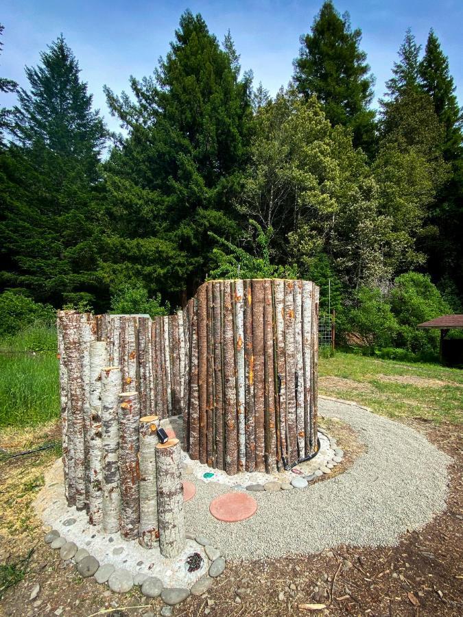 Hotel Glamping In The Redwoods With A Hot Tub! Garberville Exterior foto